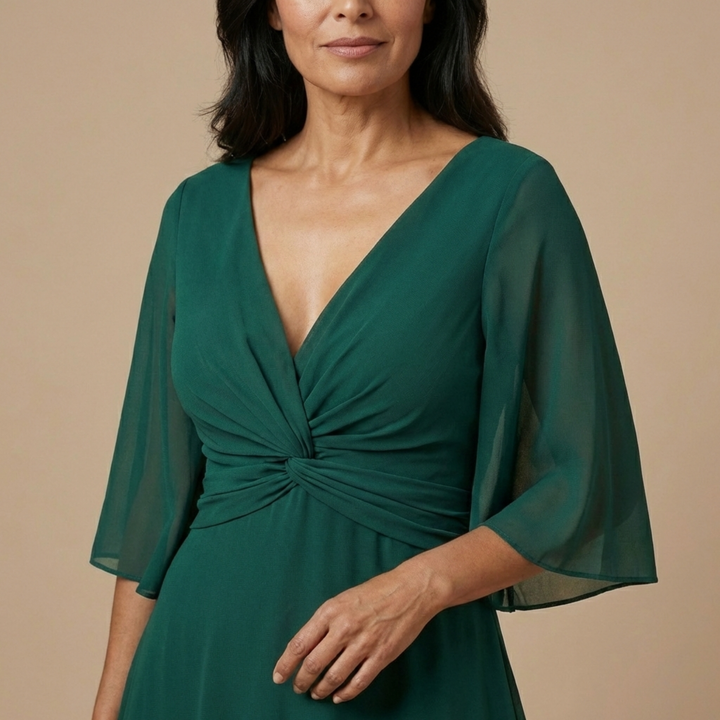 Lucía - Sifon Ruha V-nyakú Dekoltázzsal