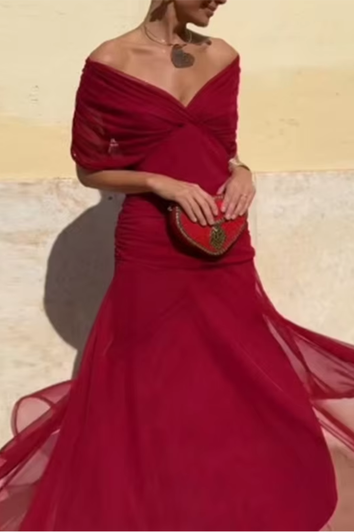 Louise | Elegáns Maxi Ünnepi Ruha V-alakú Kivágással