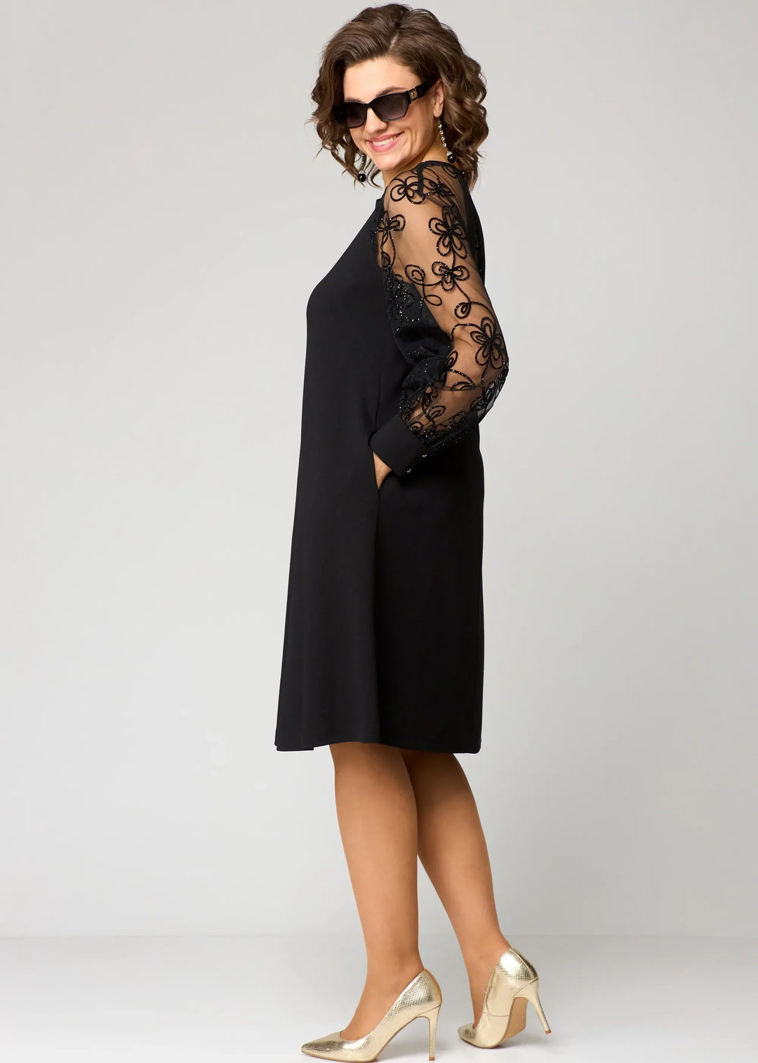 Bella™- Elegáns Csipke Ruha
