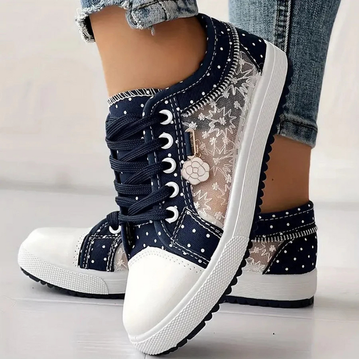Dalma | Elegáns női sneaker virágos részletekkel